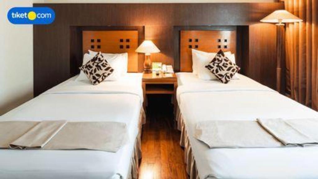 Hotel Oasis Amir 4*