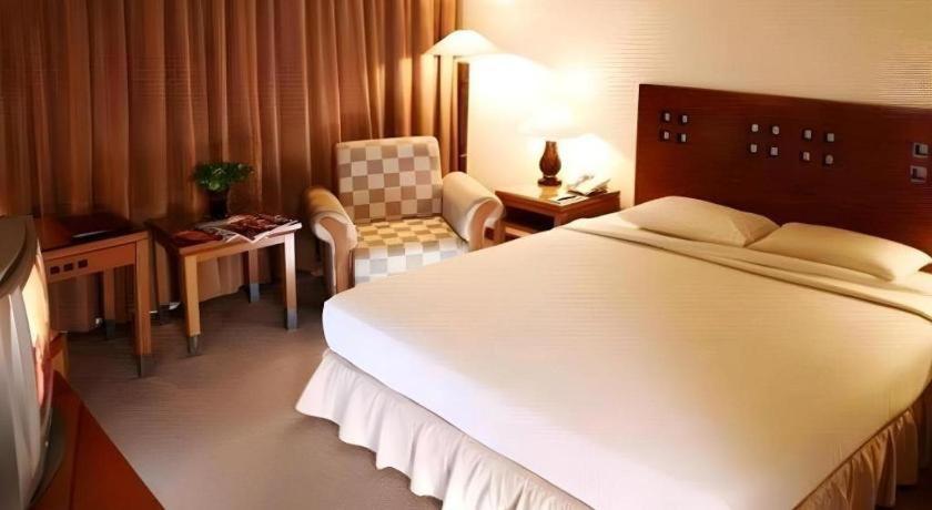 Oasis Amir Jakarta