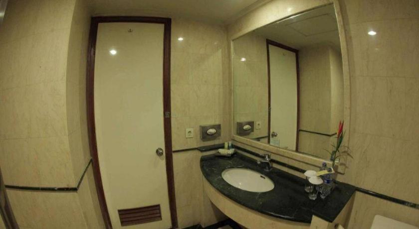 Oasis Amir Hotel